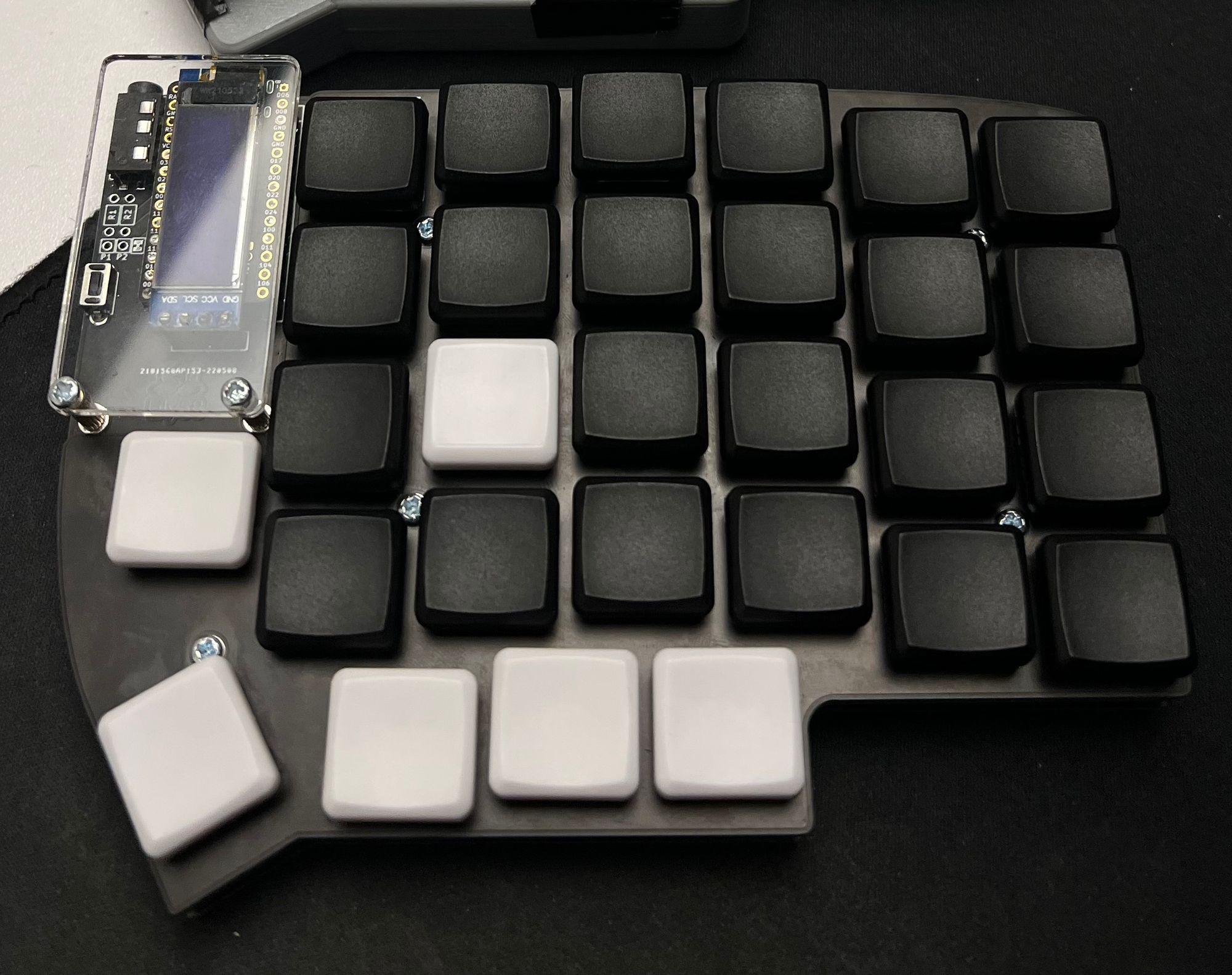 Lily58 Pro keyboard build; Right half