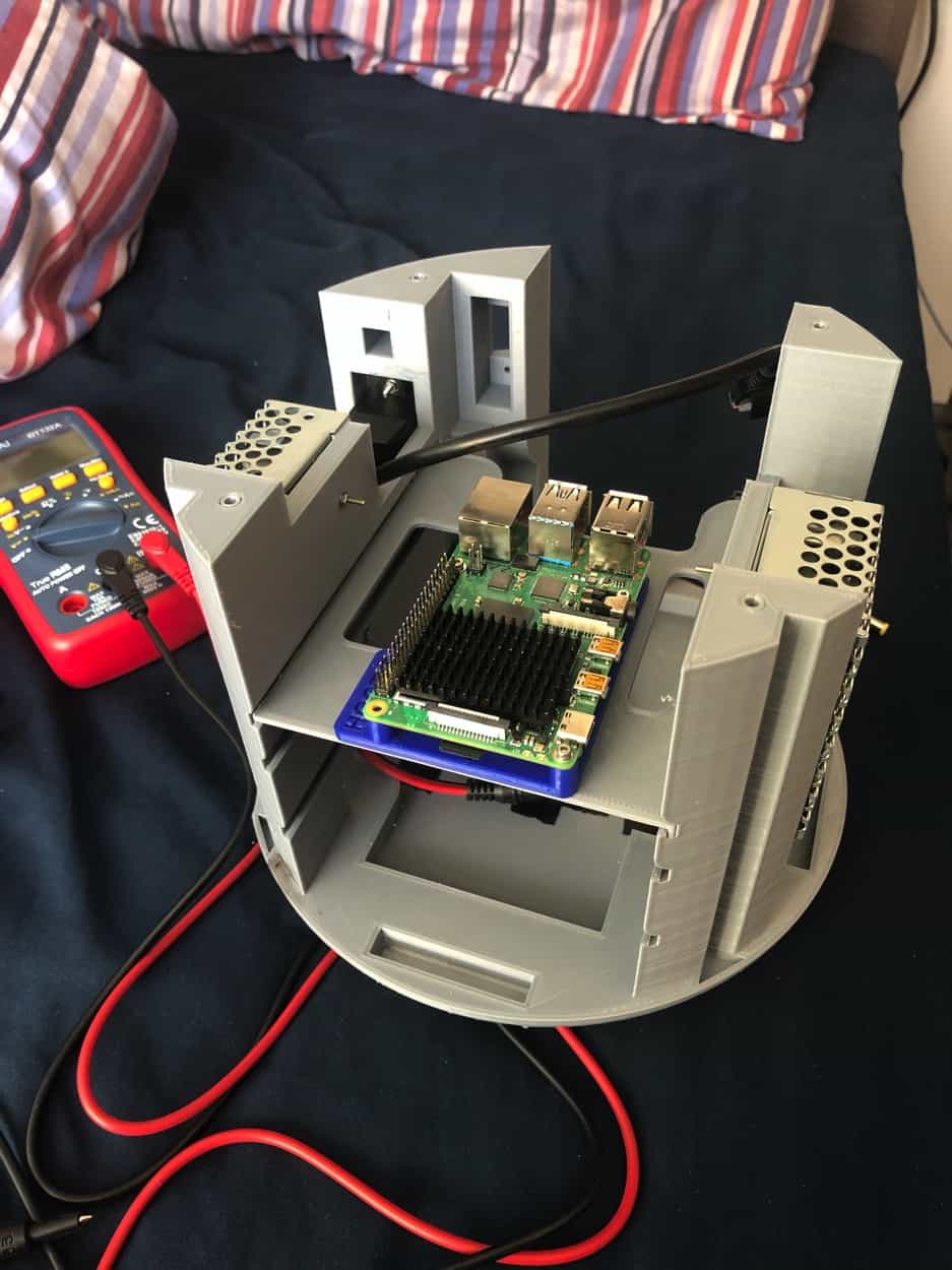 PiServer top tray with Raspberry Pi 4.